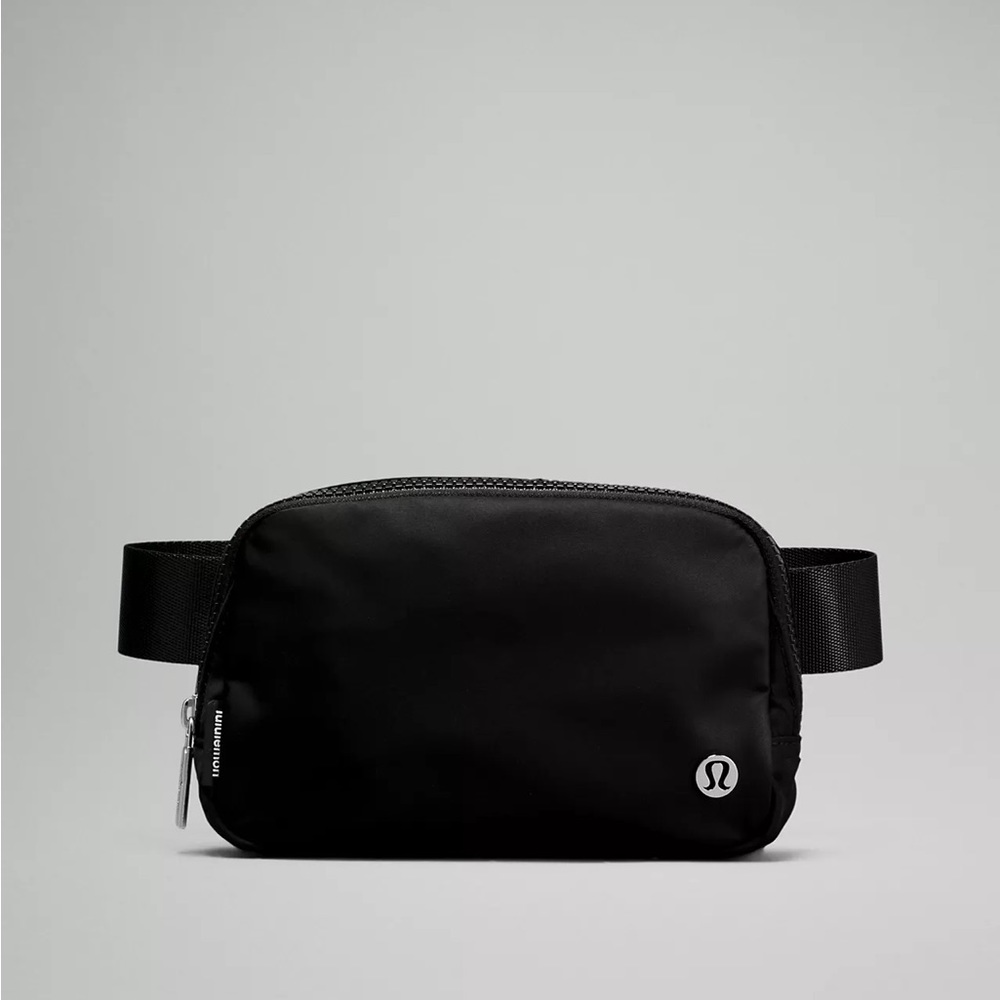 NWT Lululemon Everywhere Belt Bag | Black / Silver hardware